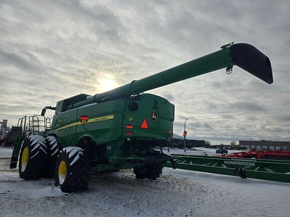 Image of John Deere S780 equipment image 1