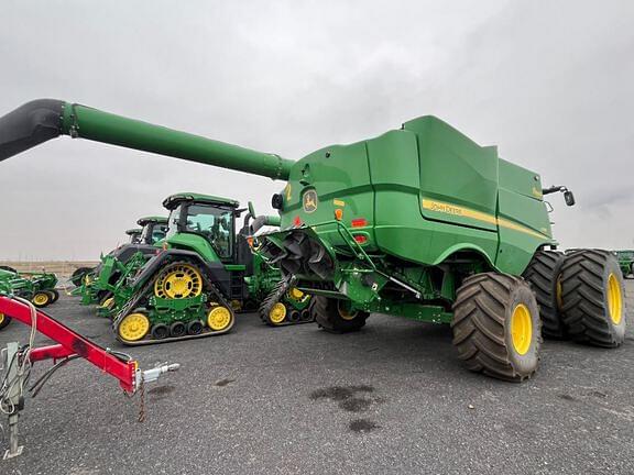 Image of John Deere S780 equipment image 1