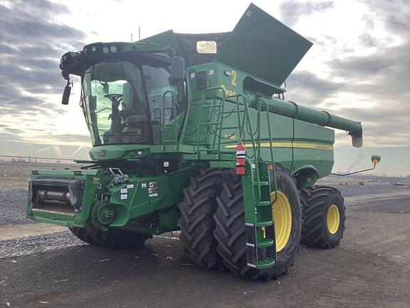 Image of John Deere S780 equipment image 1