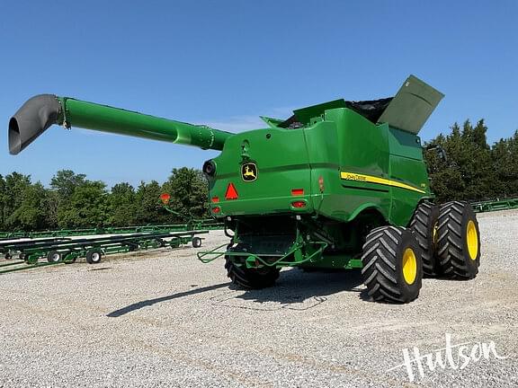 Image of John Deere S780 equipment image 1