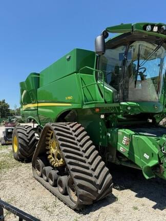 Image of John Deere S780 equipment image 2
