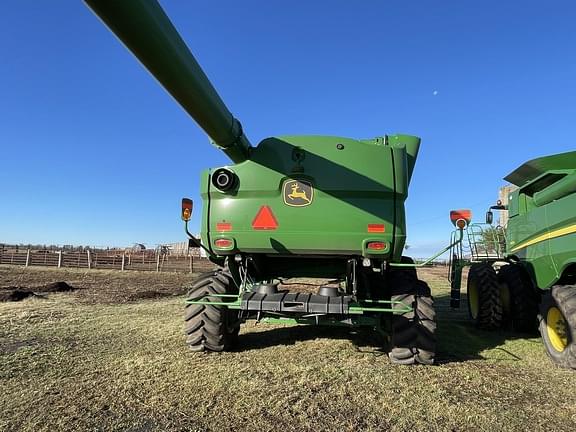 Image of John Deere S780 equipment image 3