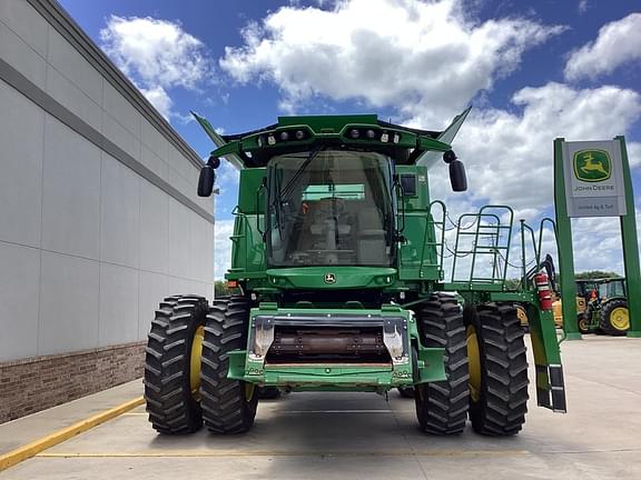 Image of John Deere S780 equipment image 2