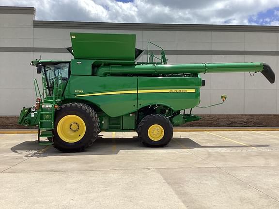 Image of John Deere S780 Primary image