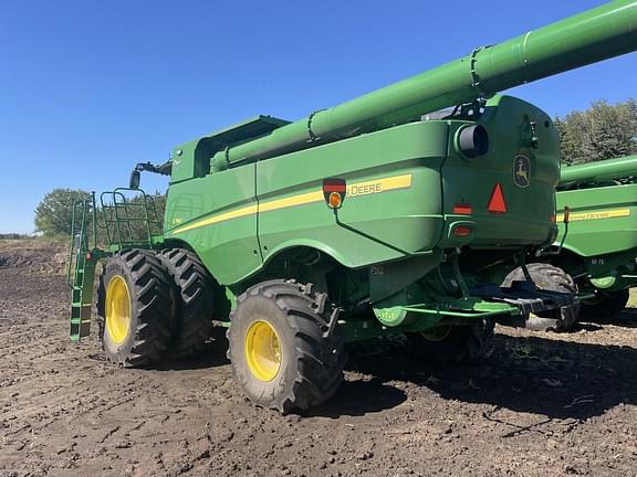 Image of John Deere S780 equipment image 3