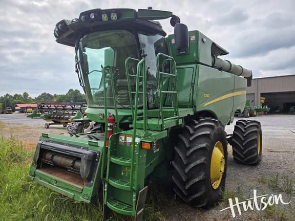 Image of John Deere S780 equipment image 1