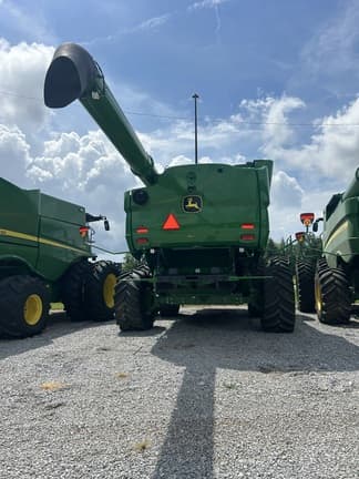 Image of John Deere S780 equipment image 4