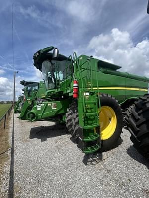 2024 John Deere S780 Image