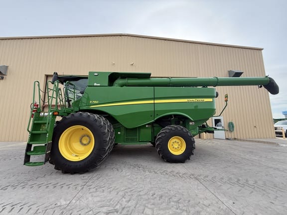 2024 John Deere S780 Equipment Image0