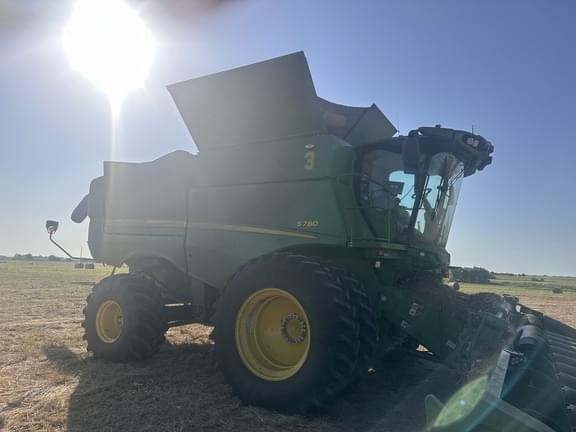 Image of John Deere S780 equipment image 2