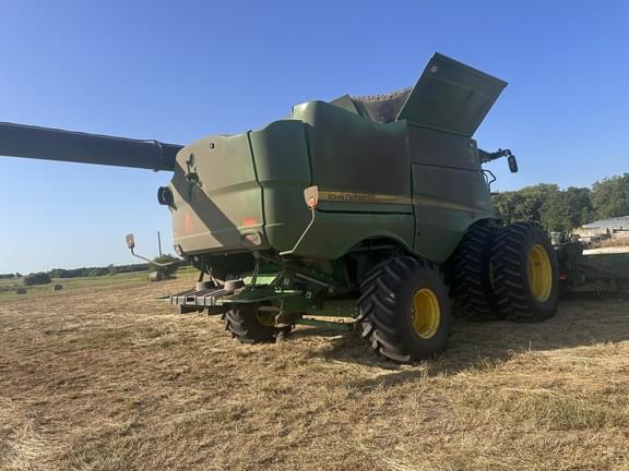 Image of John Deere S780 equipment image 4