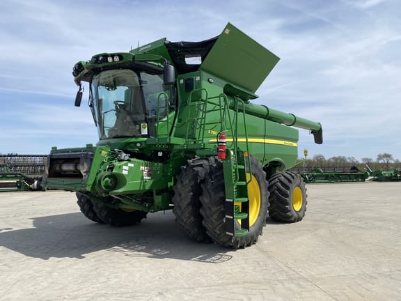 2024 John Deere S780 Equipment Image0