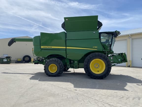 Image of John Deere S780 equipment image 3