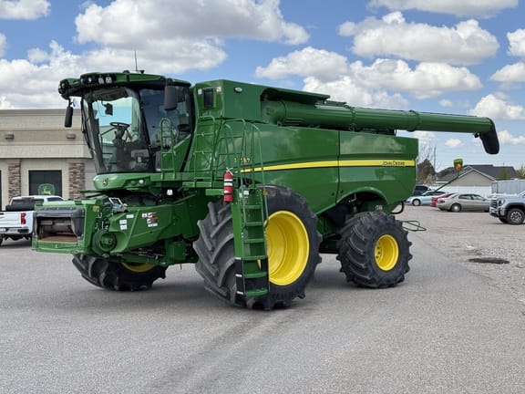 2024 John Deere S780 Equipment Image0