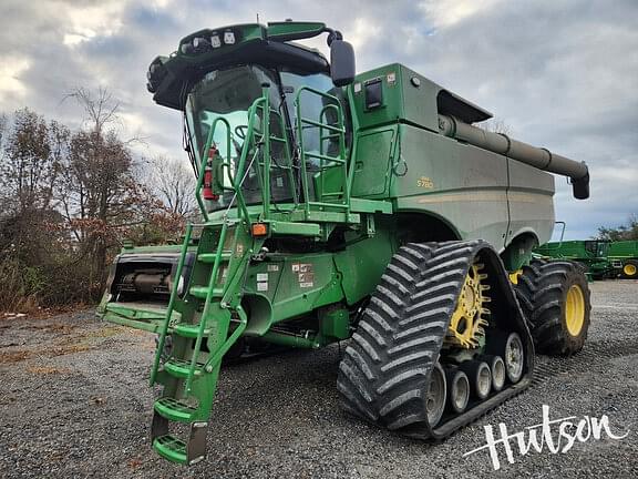 Image of John Deere S780 equipment image 1