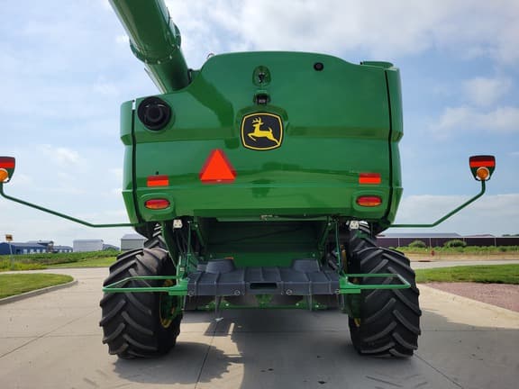 Image of John Deere S780 equipment image 3