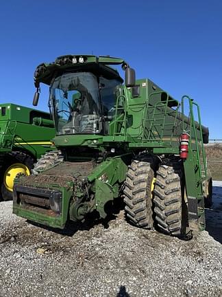Image of John Deere S780 Image 0