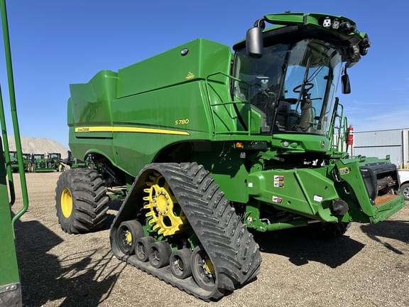 Image of John Deere S780 equipment image 4