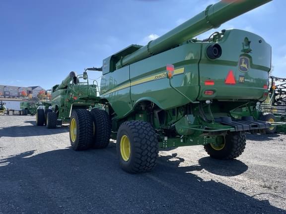 Image of John Deere S780 equipment image 3