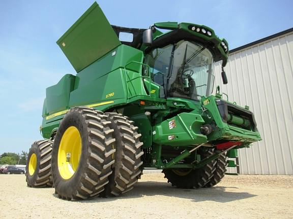 Image of John Deere S780 equipment image 3