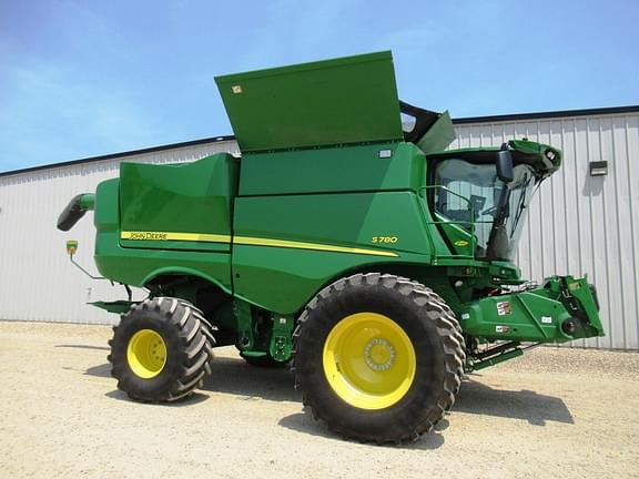 Image of John Deere S780 Primary image