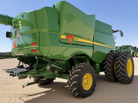 Image of John Deere S780 equipment image 4