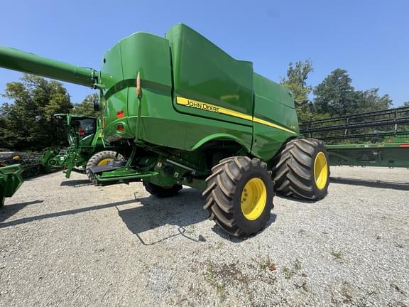 Image of John Deere S780 equipment image 2