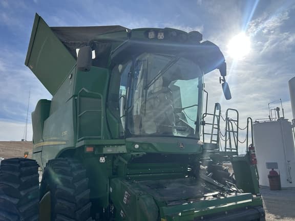 Image of John Deere S780 equipment image 4