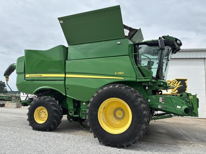 Image of John Deere S780 Primary image