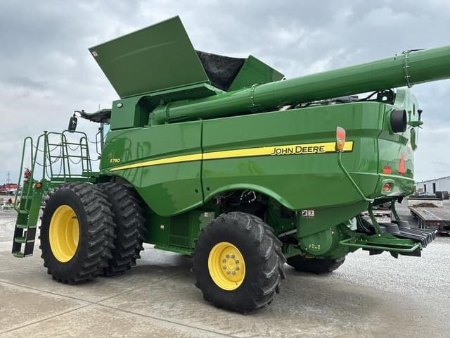 Image of John Deere S780 equipment image 4