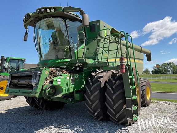 Image of John Deere S780 equipment image 1