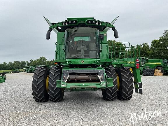 Image of John Deere S780 equipment image 4