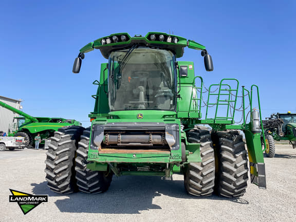 Image of John Deere S780 equipment image 1