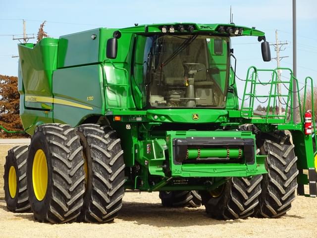 Image of John Deere S780 equipment image 3