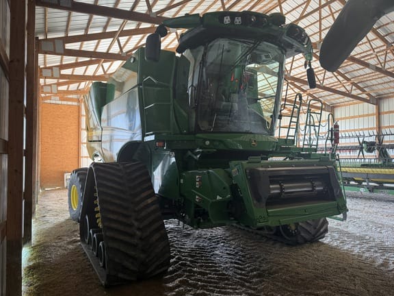 2024 John Deere S780 Equipment Image0
