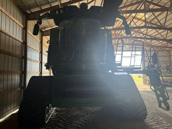 Image of John Deere S780 equipment image 4