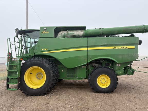 Image of John Deere S780 equipment image 3