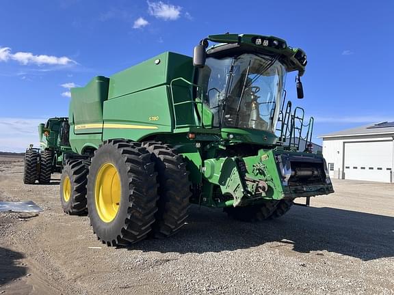 Image of John Deere S780 equipment image 1