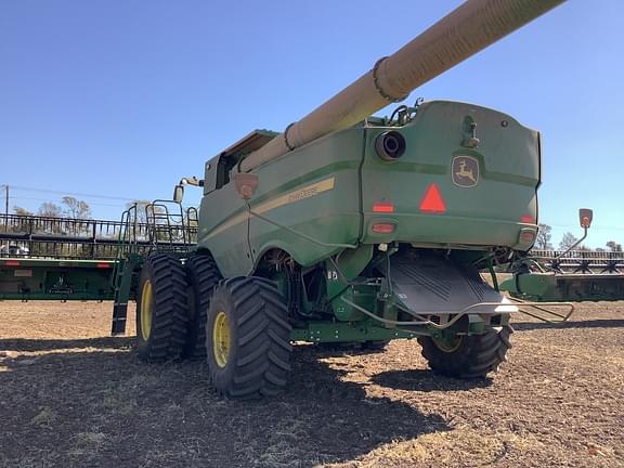 Image of John Deere S780 equipment image 4