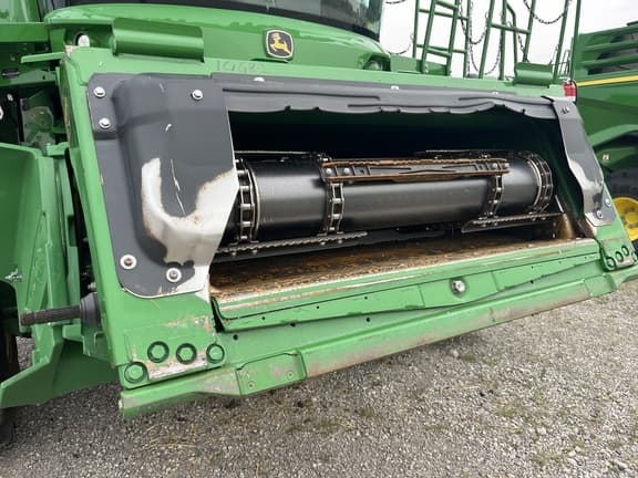 Image of John Deere S780 equipment image 2