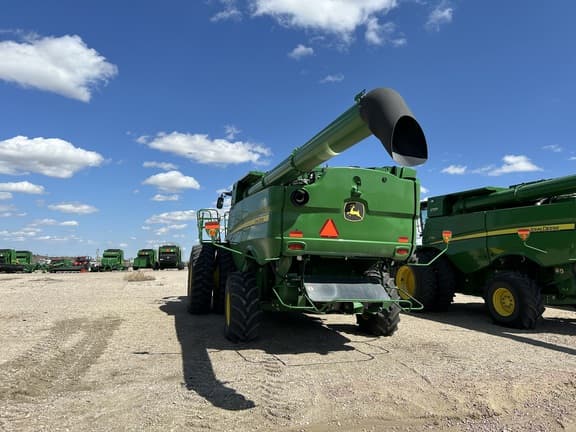 Image of John Deere S780 equipment image 3