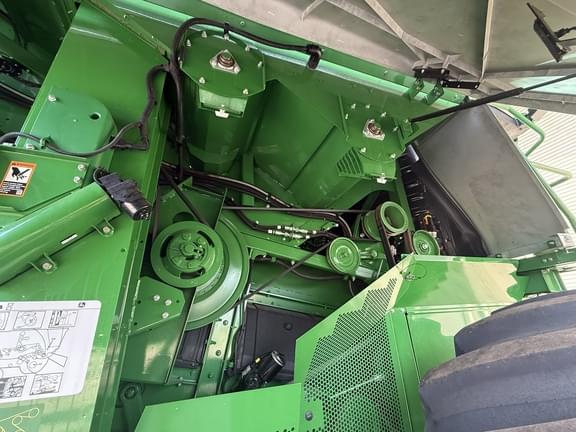 Image of John Deere S780 equipment image 3