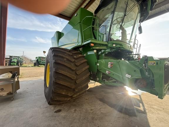 Image of John Deere S780 equipment image 1