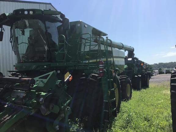 Image of John Deere S780 equipment image 1