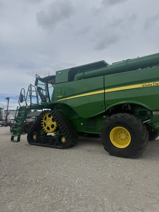 Image of John Deere S780 equipment image 4