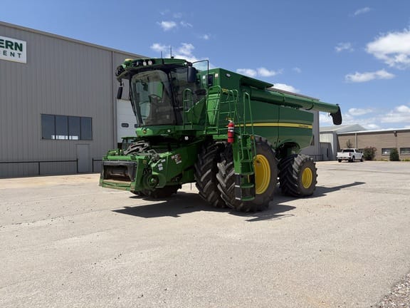 2024 John Deere S780 Equipment Image0