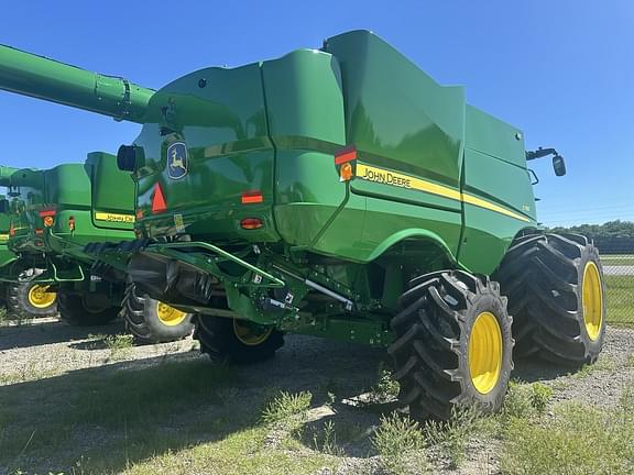 Image of John Deere S780 equipment image 3