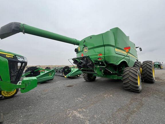 Image of John Deere S780 equipment image 2