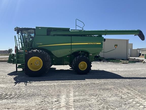 Image of John Deere S780 equipment image 1