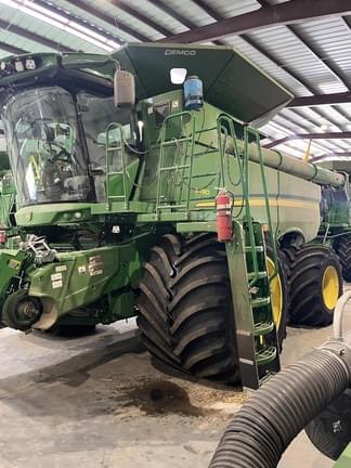Image of John Deere S780 equipment image 1